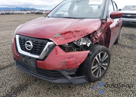 2020 Nissan Kicks Sv Xtronic Cvt z USA, uszkodzony, nr VIN 3N1CP5CV9LL522116